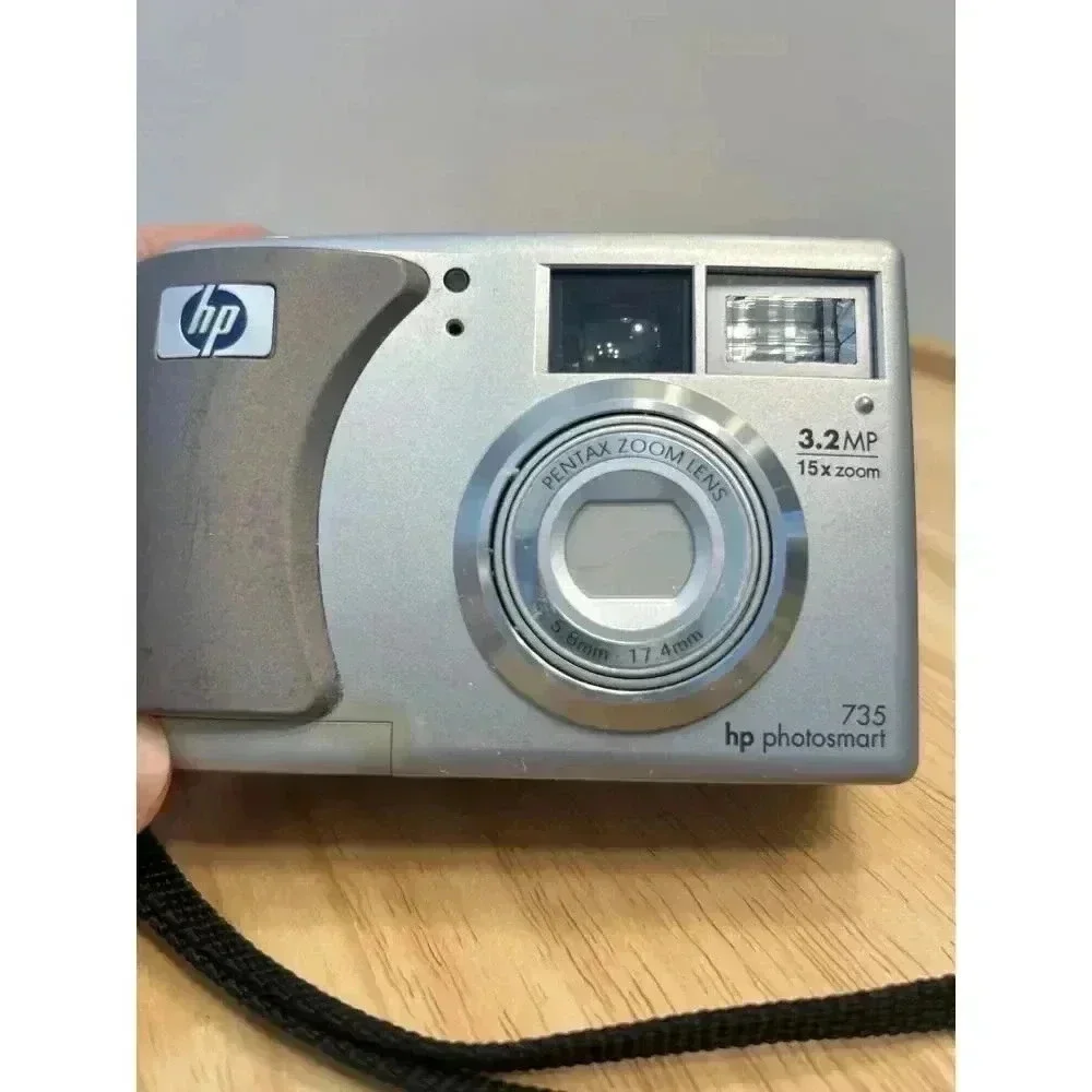 HP Photosmart 735 LCD Display 3.2MP Digital Camera w 3x Optical Zoom Parts Only